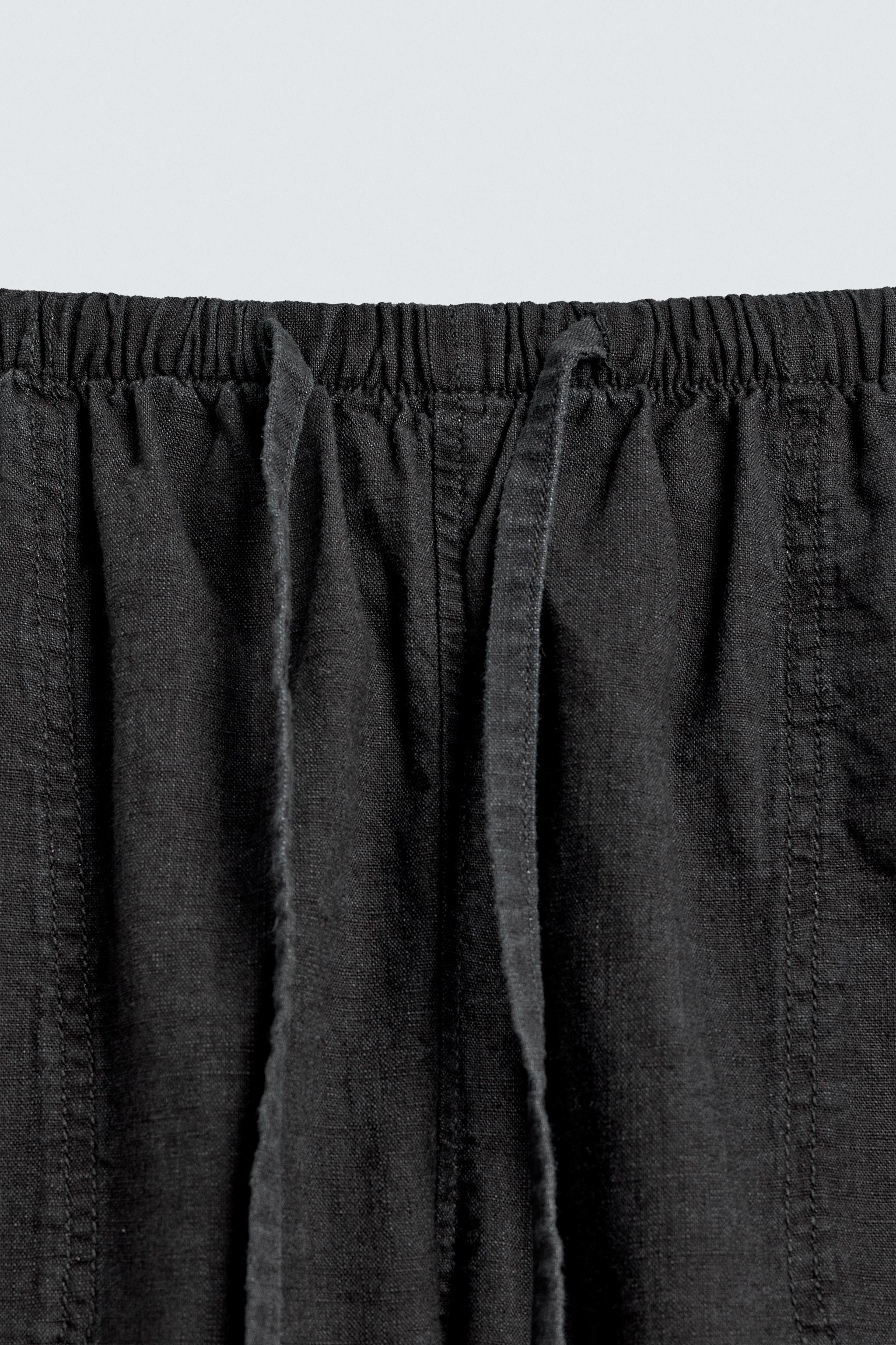 RELAXED FIT JOGGER JEANS